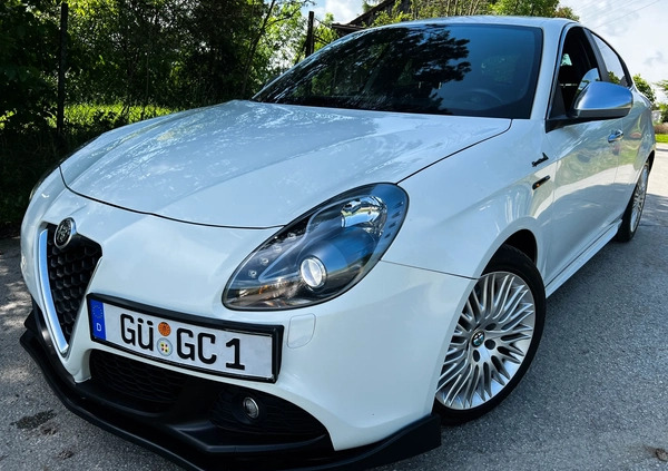 Alfa Romeo Giulietta cena 35900 przebieg: 149000, rok produkcji 2011 z Żywiec małe 436